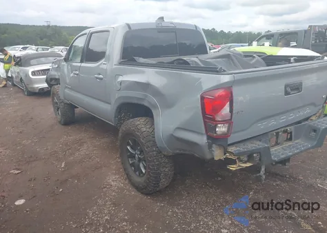 2021 Toyota Tacoma Sr5 V6 z USA, uszkodzony, nr VIN 5TFAZ5CN4MX100873